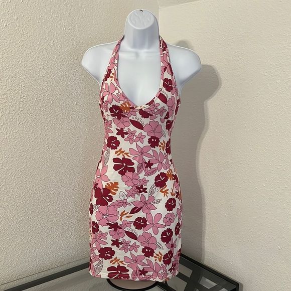 SHEIN Dresses & Skirts - Shein ☀️ bodycon form-fitting dress, halter neck tie. stretchy, bright floral XS